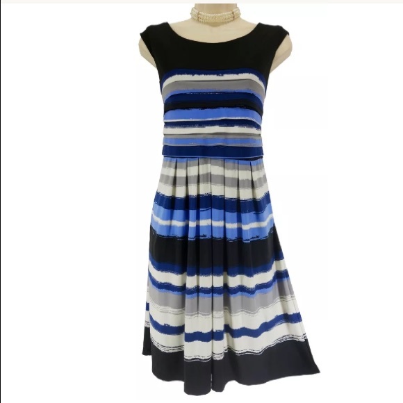 Dress Barn Dresses & Skirts - 14 Large XL▪️PRETTY TIERED PLEATED POCKET DRESS